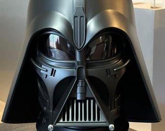 すべてアルミニウムで機械加工されたダースベイダーのヘルメットの牙