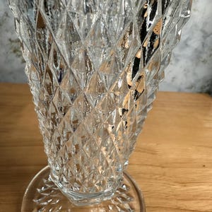 Vintage Indiana Glass Diamond Point Glass Footed Trumpet Vase - Etsy