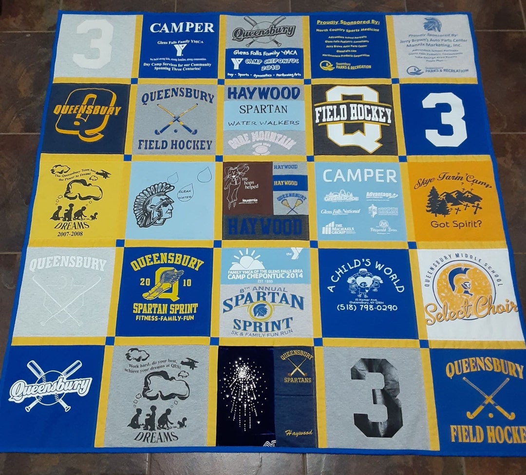 Quilt Made From Loved Ones Clothes, Memory Blanket for Mom or Dad, Personalized Keepsake Bedding