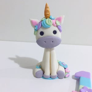 Unicorn, unicorn cake topper, girly, pink and purple, cake decorating, flowers, birthday, fondant toppers, handmade, first Birthday imagem 3