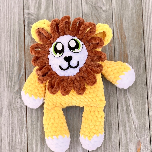 Crochet Lion Pattern,PDF digital file ONLY,  Intermediate pattern,Lenner the Lion pattern, Safari crochet, Amigurumi Lion