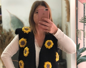 Sunflower sweater vest Floral sweater Knited open front vest Handknit gilet Cozy knit sweater Sleeveles sweater Handmade waistcoat Women