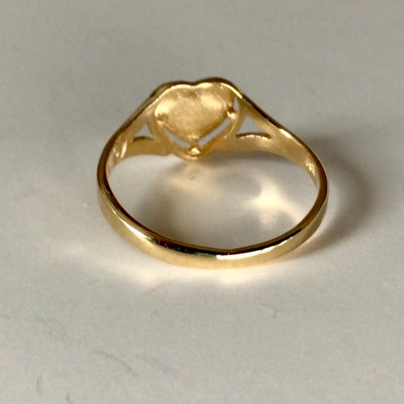 Heart Ring 14 Karat Yellow Gold - image 3