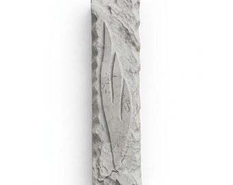 Custodia per Mezuzah in pietra naturale di Gerusalemme: Judaica moderna e scultorea realizzata a mano.