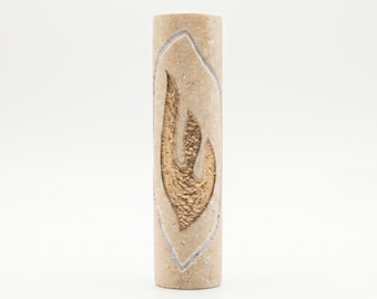 Custodia per Mezuzah in pietra naturale di Gerusalemme, Shin ebraico dorato