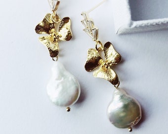 Freshwater pearl, gold floral, bridal earrings