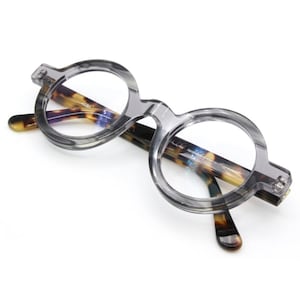 Two Tone Eyewear By Schnuchel 4030 Vintage Style True Round Grey And Tortoiseshell Effect Glasses 37mm or 43mm With Sunclip Option B832