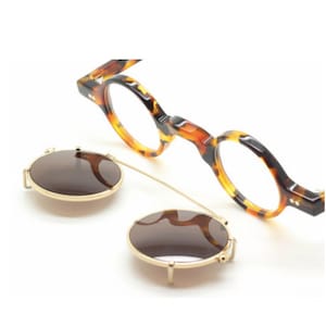 Frame Holland Hand Made Preciosa 703 24 Acetate Small Round 33mm Tortoiseshell Finish Glasses With Hand Made Matching SUN CLIP! B91