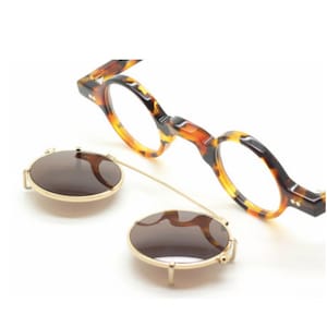 Frame Holland Hand Made Preciosa 703 24 Acetate Small Round 34mm Tortoiseshell Finish Glasses With Hand Made Matching SUN CLIP! B91