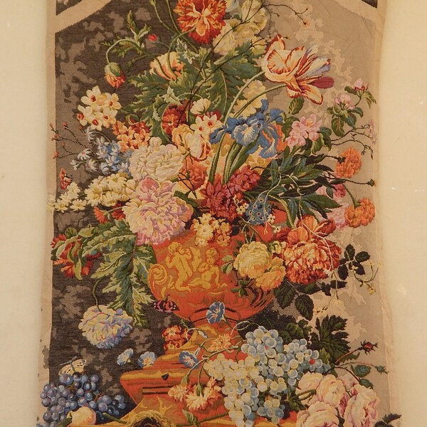 Vintage French Beautiful Flowers Tapestry (554)