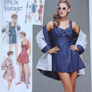 Simplicity 8139. Vintage 1950&#39;s Bathing dress and Beach coat. Misses 6, 8, 10, 12, 14 or Misses size 14, 16, 18, 20, 22