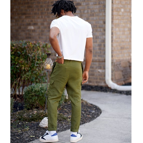 Simplicity 9338/ R11090 Men's Pull-on Pants or Shorts by Mimi G