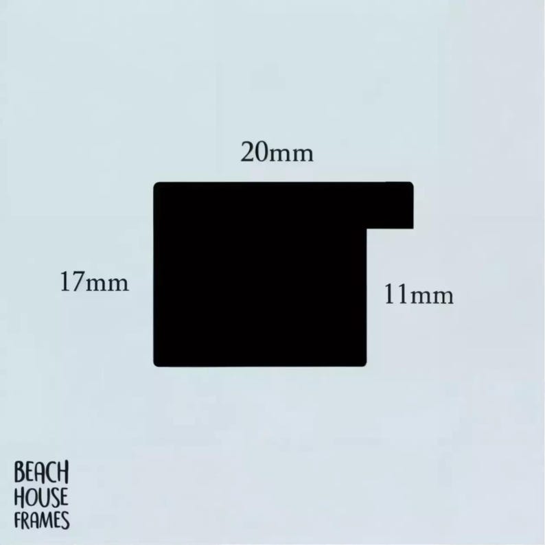 The image is a simple black square with measurements labeled above it, indicating the dimensions of the object.