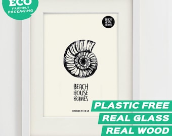 A4 White Wood Grain Frame |  A4 White Picture Frame | A4 White Photo Frame | Handmade in UK | Plastic Free | High Quality | Mounted option