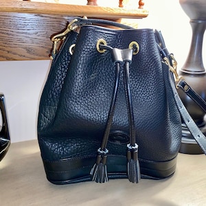 Dooney and bourke singapore hotsell