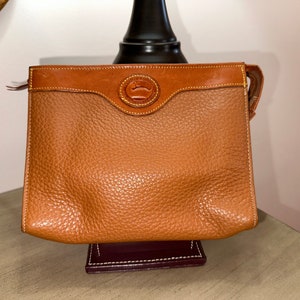 Vintage DOONEY & BOURKE All Weather Leather Karamellfarbenes Leder Mini Top Zip Clutch Beutel Tasche Geldbörse USA