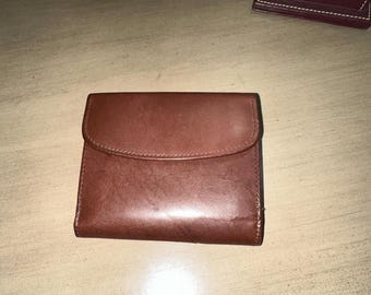 NWOT Vintage Coach Mahogany Water Buffalo Leather w/ Brass Hardware .    Sz 28 Vintage COACH Classic Mahogany Water Buffalo Leather Compact  main image 4