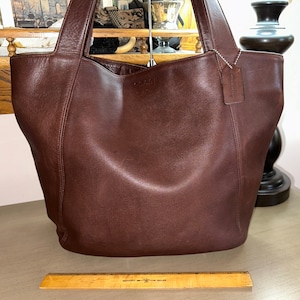 バッグ Vintage Coach Leather Tote Bag Brown COACH Vintage Dark Brown Leather Soho XL Tote Bag Made In USA 4082