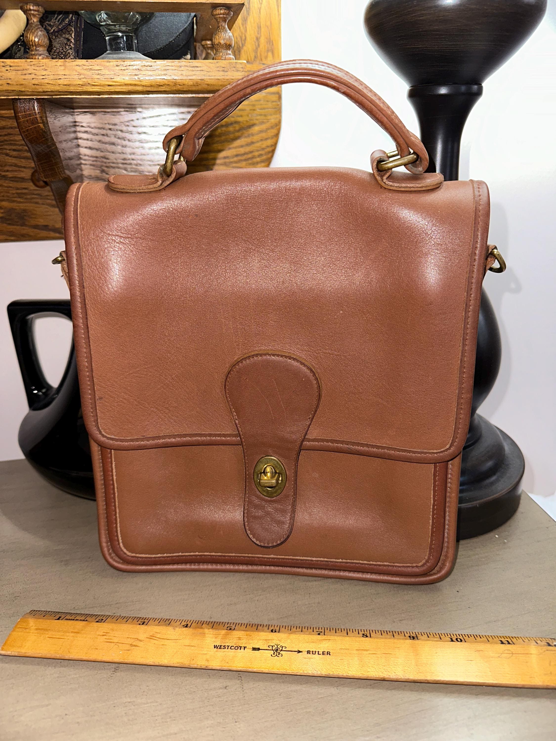バッグ Vintage Coach Day Pack British Tan USA バッグ Vintage Coach Day Pack British Tan USA Vintage Coach