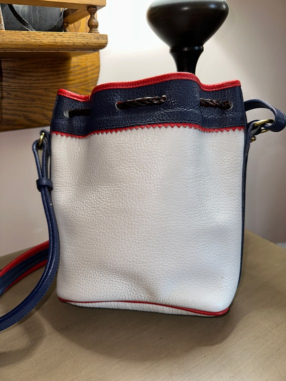 Vintage Dooney & Bourke ドゥーニー　バッグ　ネイビー Vintage Dooney & Bourke Navy Blue All Weather Leather