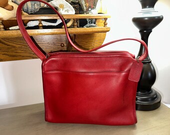 バッグ Vintage Coach Lula's Legacy Mahogany USA Vintage COACH Lula's Legacy Mahogany Leather Drawstring Bucket Bag