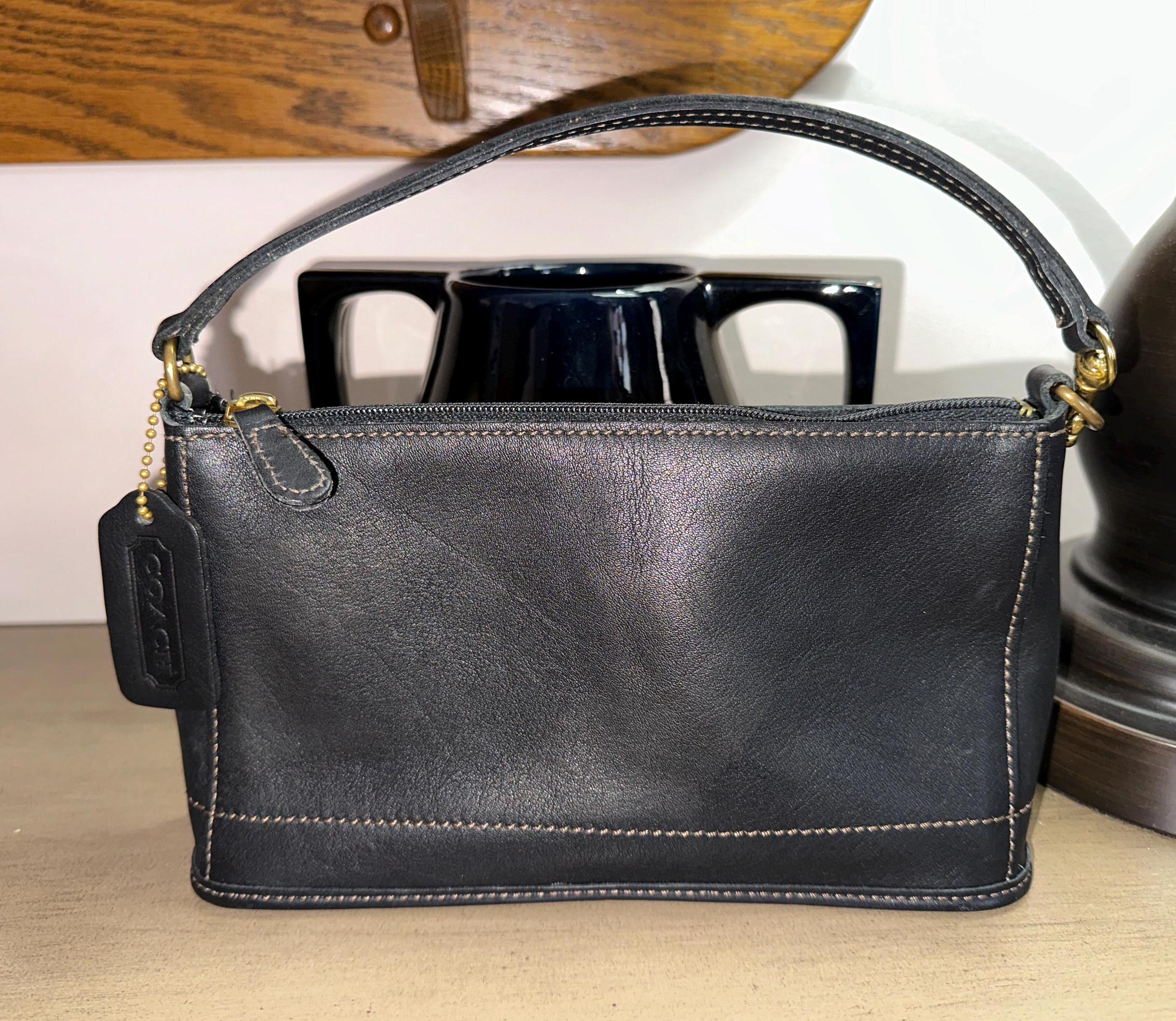 Vintage COACH Bleecker Black Leather Demi Zip Bag Purse 9311 EUC