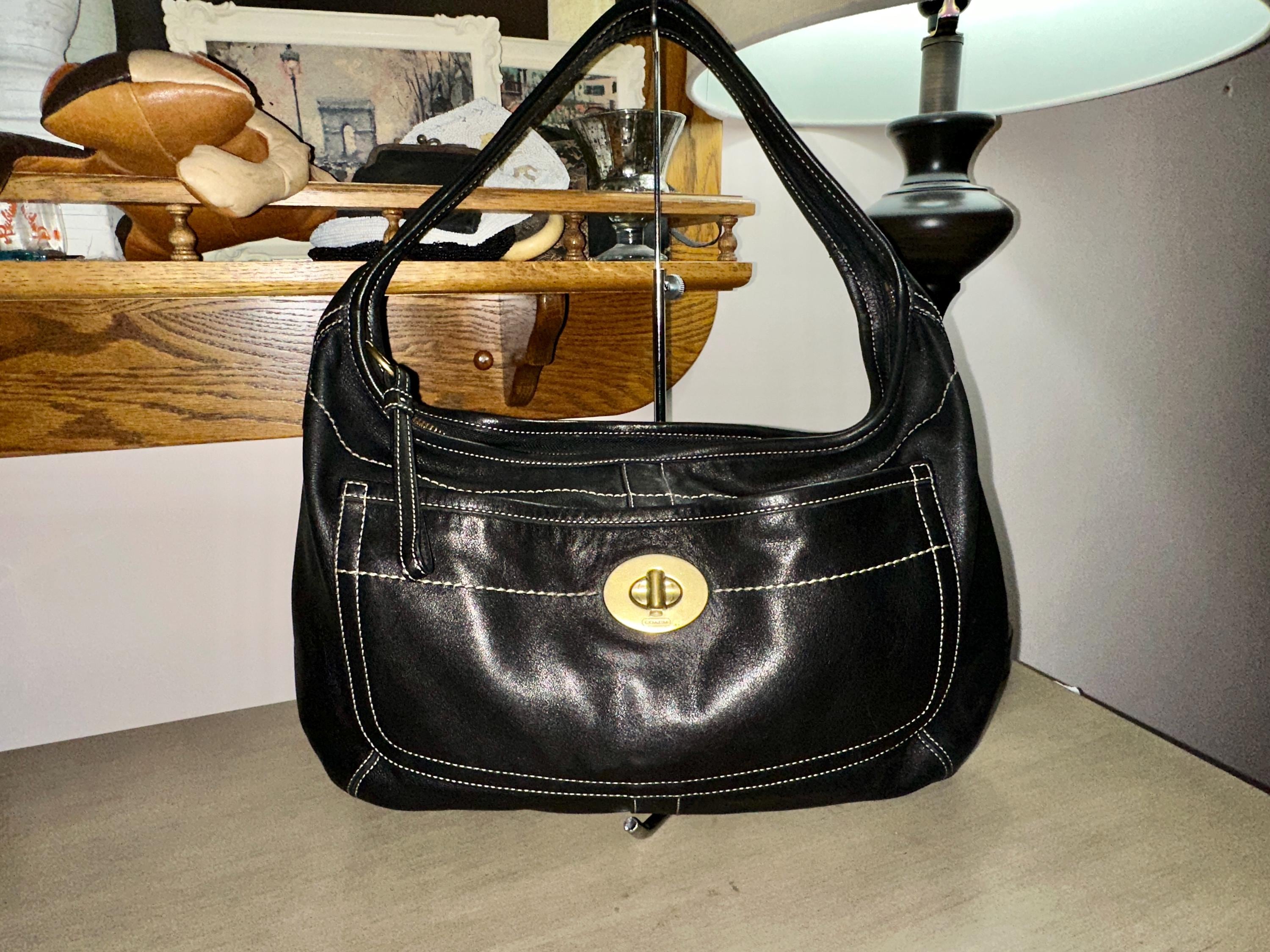 バッグ Coach Legacy Turnrock 65th Shoulder Bag Coach Legacy 65Th Anniversary Leather Turnlock Shoulder Bag