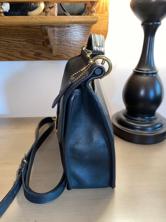 Vintage COACH Willis Top Handle black leather crossbo… Gem