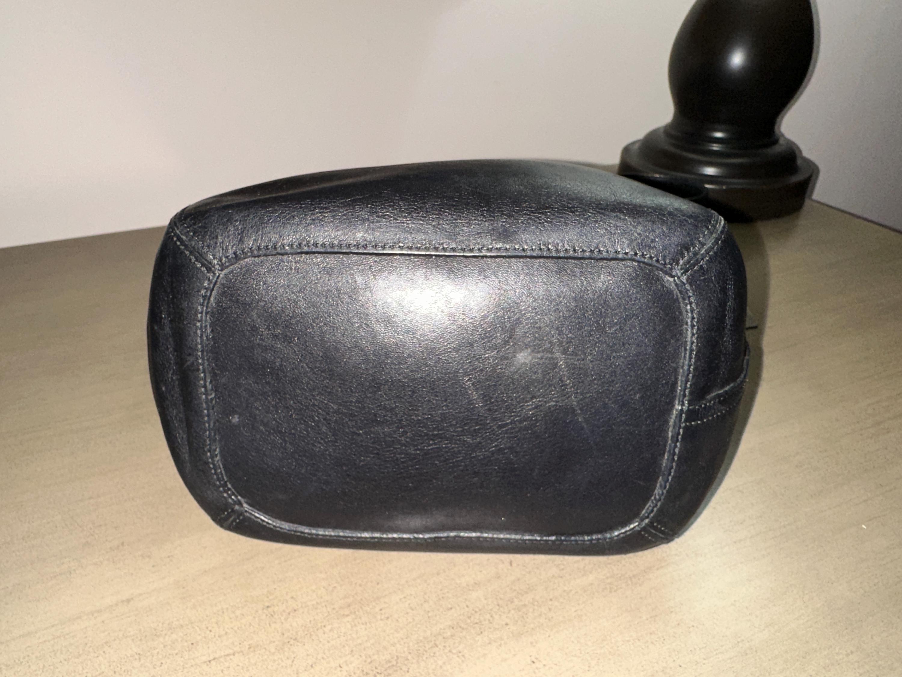 Vintage Y2K COACH Small Duffle Sac Black Leather Shoulder Bag