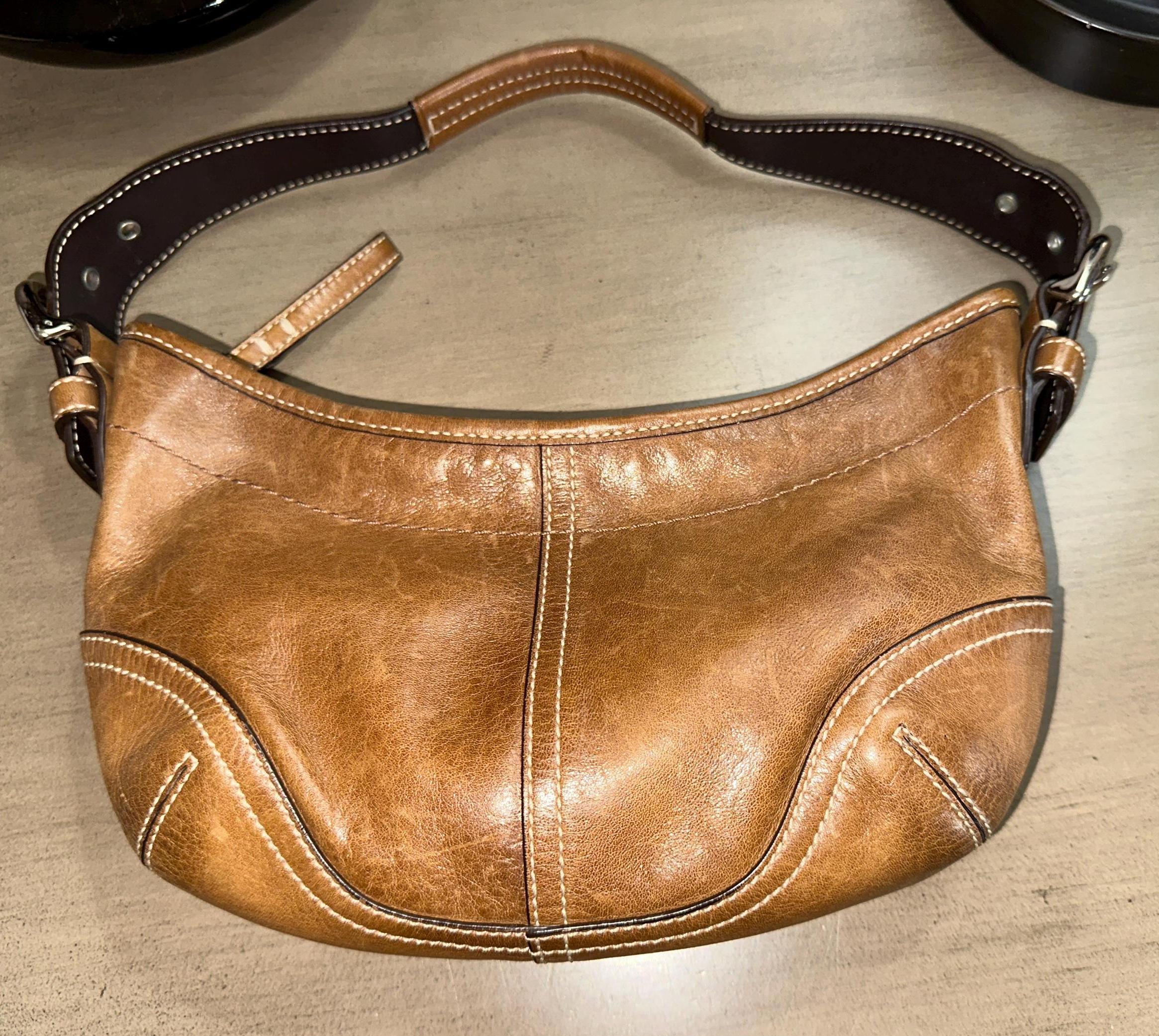 希少　Coach 9541 Hobo shoulder bag y2k Vintage Y2K COACH Soho Mini Hobo Camel Leather Shoulder Bag 9541