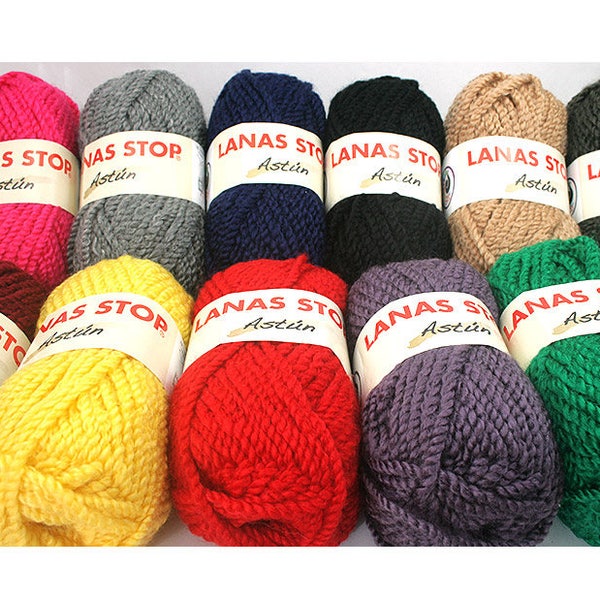 Astún by Lanas Stop Super Bulky Yarn 55percent Acrylic, 45percent Wool 69yards / 100 grams
