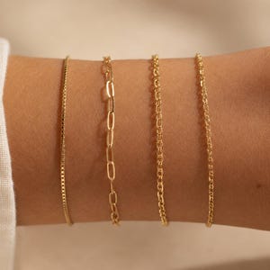 Armband med 14k guldfyllda kedjor · Stapelkedjor i guld · Vattentätt vardagsarmband · Minimalistiska smycken · Gåva till brudtärne