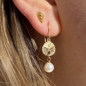 Gold Filled Shell Pearls Earrings ∙ Sand Dollar Charms ∙ Wedding Jewelry ∙ Dangle Earrings ∙ Starfish Seashell Earrings Waterproof