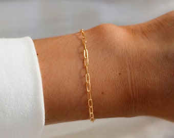 Waterproof ∙ 14k Gold Filled Small Paperclip Bracelet ∙ Handmade Bracelet ∙ Waterproof Bracelet ∙ Allergy Free Jewelry ∙ Friendship Bracelet