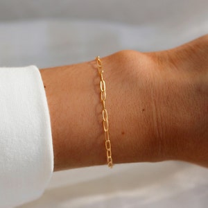 Waterproof ∙ 14k Gold Filled Small Paperclip Bracelet ∙ Handmade Bracelet ∙ Waterproof Bracelet ∙ Allergy Free Jewelry ∙ Friendship Bracelet