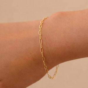 Waterproof ∙ 14k Gold Filled Small Paperclip Bracelet ∙ Handmade Bracelet ∙ Waterproof Bracelet ∙ Allergy Free Jewelry ∙ Friendship Bracelet