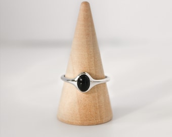 ONY - Authentieke S925 Sterling zilveren ring ∙ Zwarte Agaat ∙ Verstelbare ring ∙ Ovale zwarte steen ∙ Stapelring ∙ 100% zilver