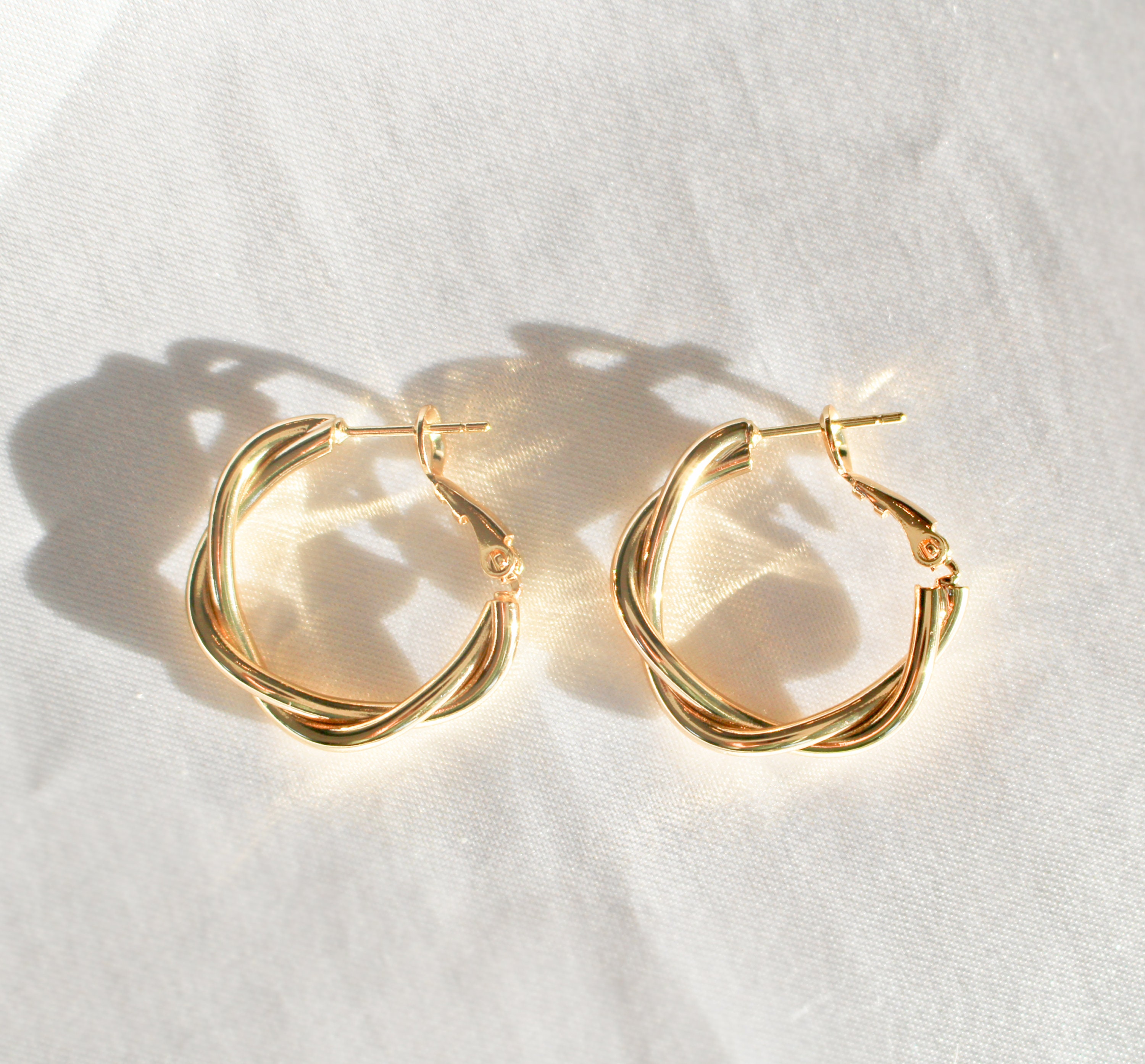 QUEENLY - Twisted Earrings Dipped in 14K Gold · Brioche Gold Hoop · Creoles Huggies · Gift For Women · Durable Lightweight ·  1 pair