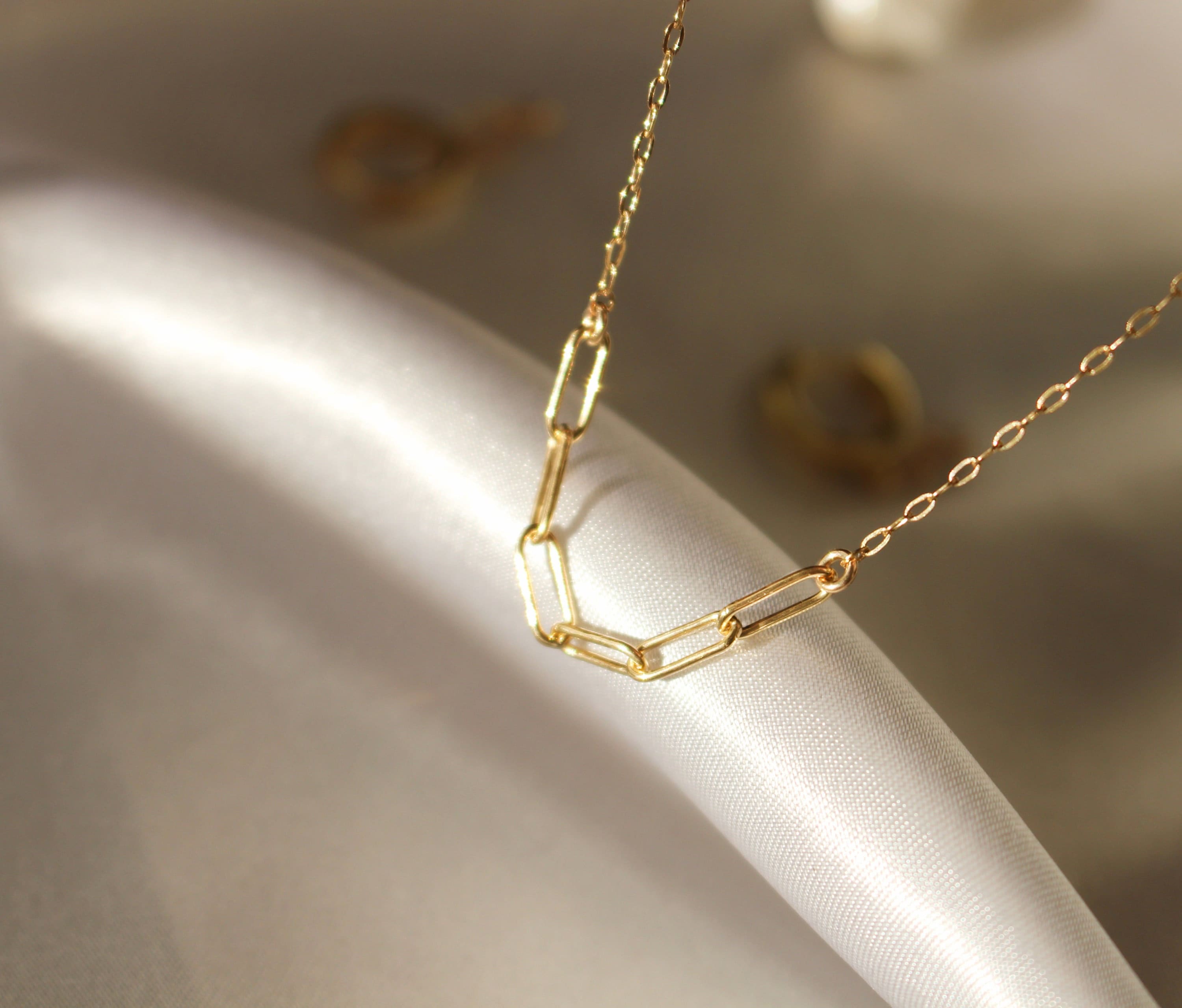Amazon | Eterjew 18Kゴールドメッキと925スターリングシルバーペーパークリップチェーンネックレス、女性用3mm  4mmレディースチェーンネックレス、世界トップの職人技のネックレス 16 18 20 22 24 26インチ, 18 Inch,  スターリングシルバー, 宝石なし | ... S925 スターリング シルバー 18k 金メッキ ペーパークリップ チェーン チョーカー ネックレス 華奢なジュエリー レディース