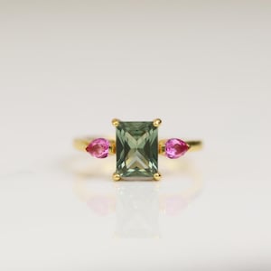Grön smaragdslipad ring 18K guld vermeil · Rosa ädelstensring · Förlovningsring · Unik designad vigselring · Justerbar ring - Audrey