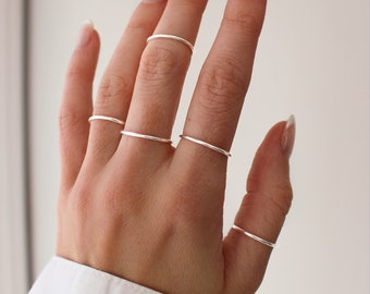 1x Pure Silvery and Shiny Minimalist Ring | High Quality Waterproof & Tarnish Free | Statement Ring | Simple Delicate Thin Band Ring