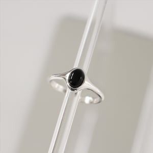 ONY Authentieke S925 Sterling zilveren ring Zwarte Agaat Verstelbare ring Ovale zwarte steen Stapelring 100% zilver afbeelding 3