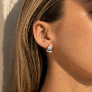 ARIEL - Shell Hoop Earrings Gold • 925 Sterling Silver Hoops • Beach Earrings • Dainty Summer Jewelry • Mermaid Earrings