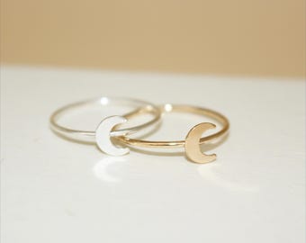 Dainty Little Moon Ring in 14k Gold Filled or 925 Sterling Silver · Mistic Half Moon Jewelry · Closed Ring · Gift for Women · Waterproof