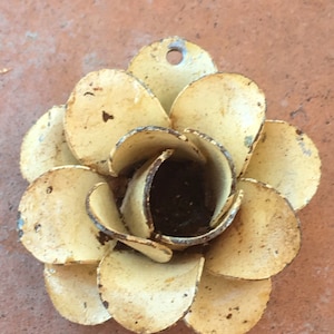 Metal Rose Rustic Flower Jewelry Pendants