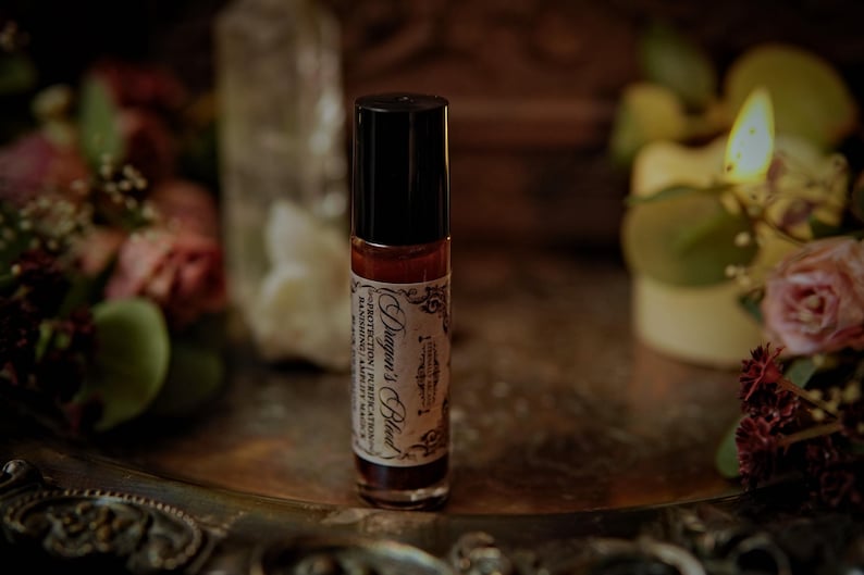 Dragon's Blood Crystal Infused Perfume Oil Roll On | Protection Oil | Strengthen Spells | Red Garnet Crystal Ritual Oil | Anointing Oil zdjęcie 3