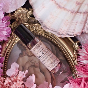 Aphrodite’s Vision Luxury Ritual Spell Anointing Oil | Goddess of Beauty Oil | Perfume Roll On Oil | Love Drawing Oil | Wiccan Oil