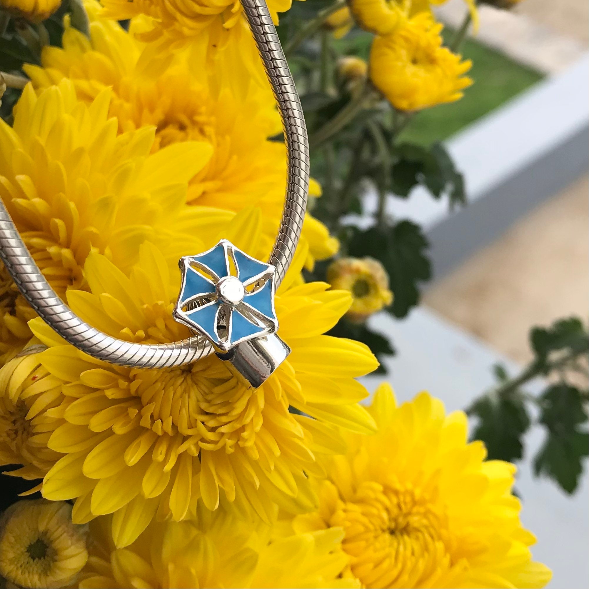 Af storm tegnebog Ti DHL Mail Mykonos Blue Windmill Pandora Charm Silver Charm - Etsy