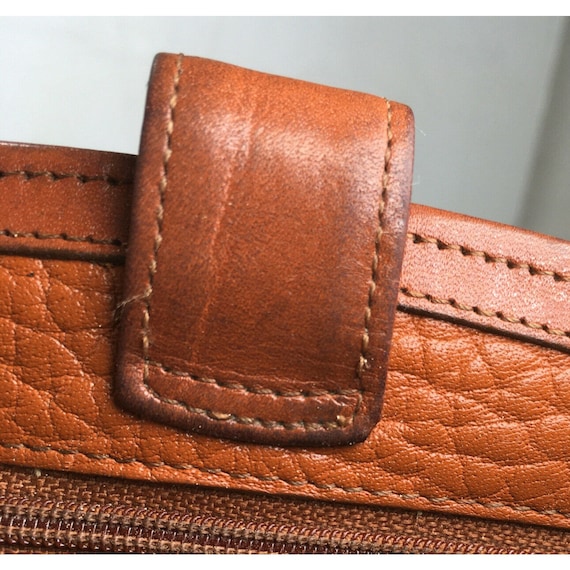 Dooney & Bourke Vintage Women’s Brown Leather Bif… - image 9