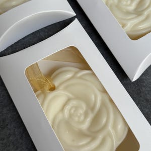 Camellia Flower Soy Wax Sachet: Essential Oils, Handmade Closet Air Freshener